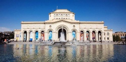 В КРАЮ ПРОТЯЖНЫХ МЕЛОДИЙ ДУДУКА, АБРИКОСОВ И СОЛНЦА…